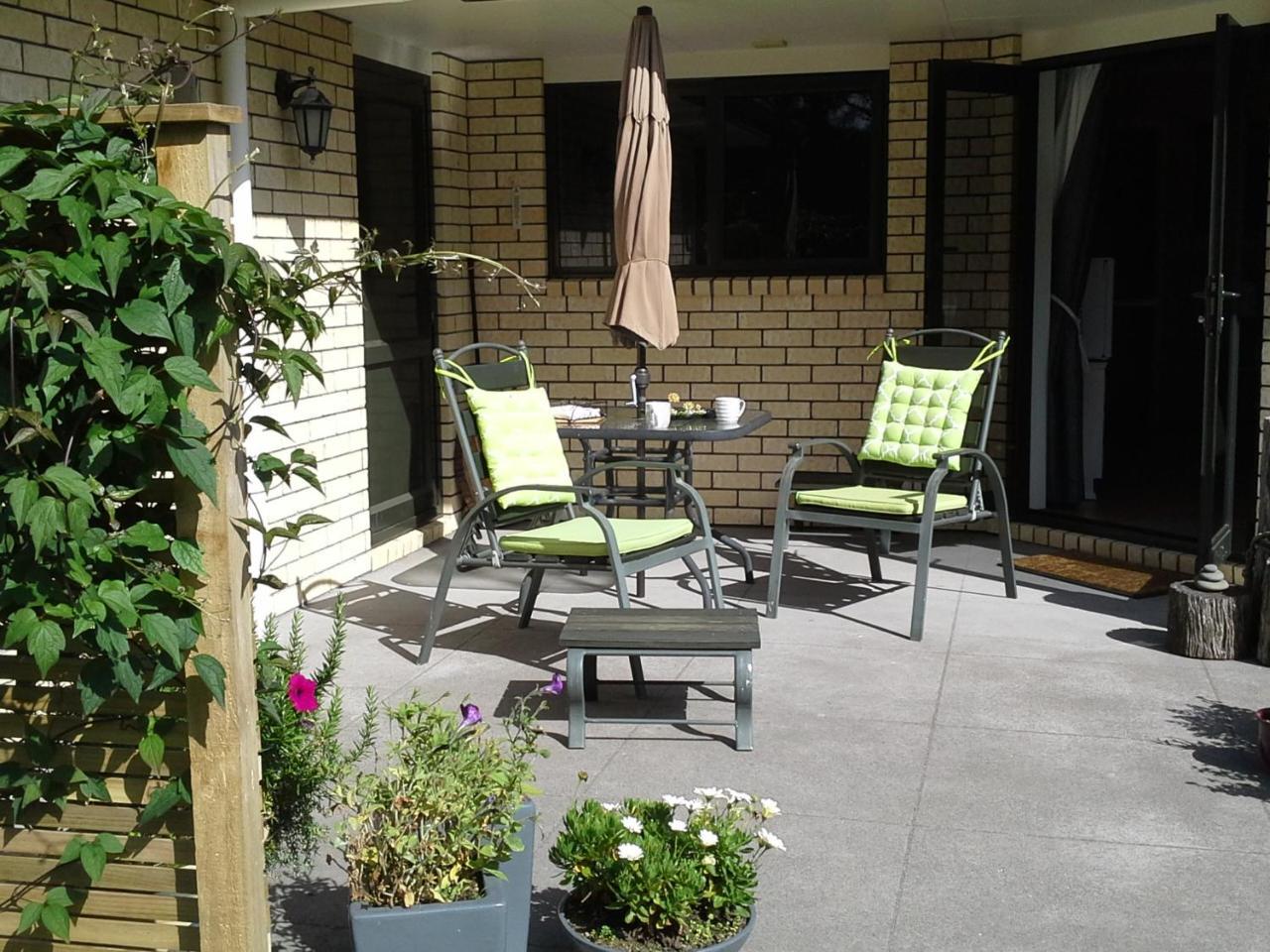 Отель The Little Gem Waitara Экстерьер фото